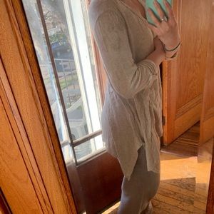 Comfy oversized half length tee